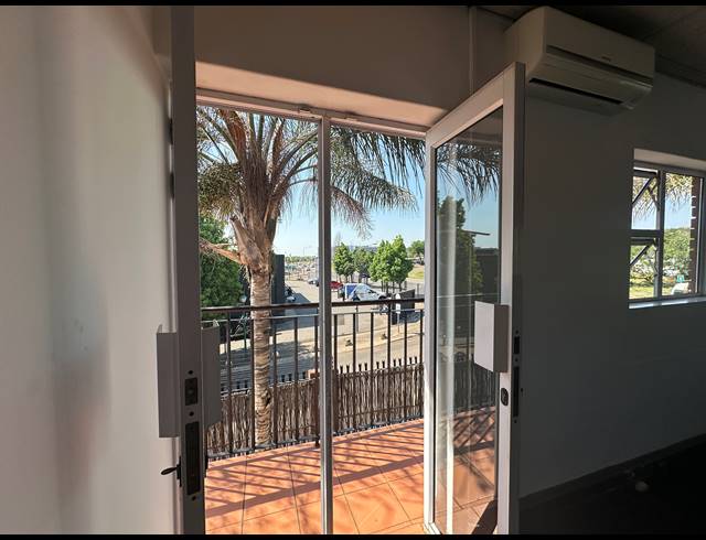 64M² OFFICE TO LET IN CENTURION CENTRAL